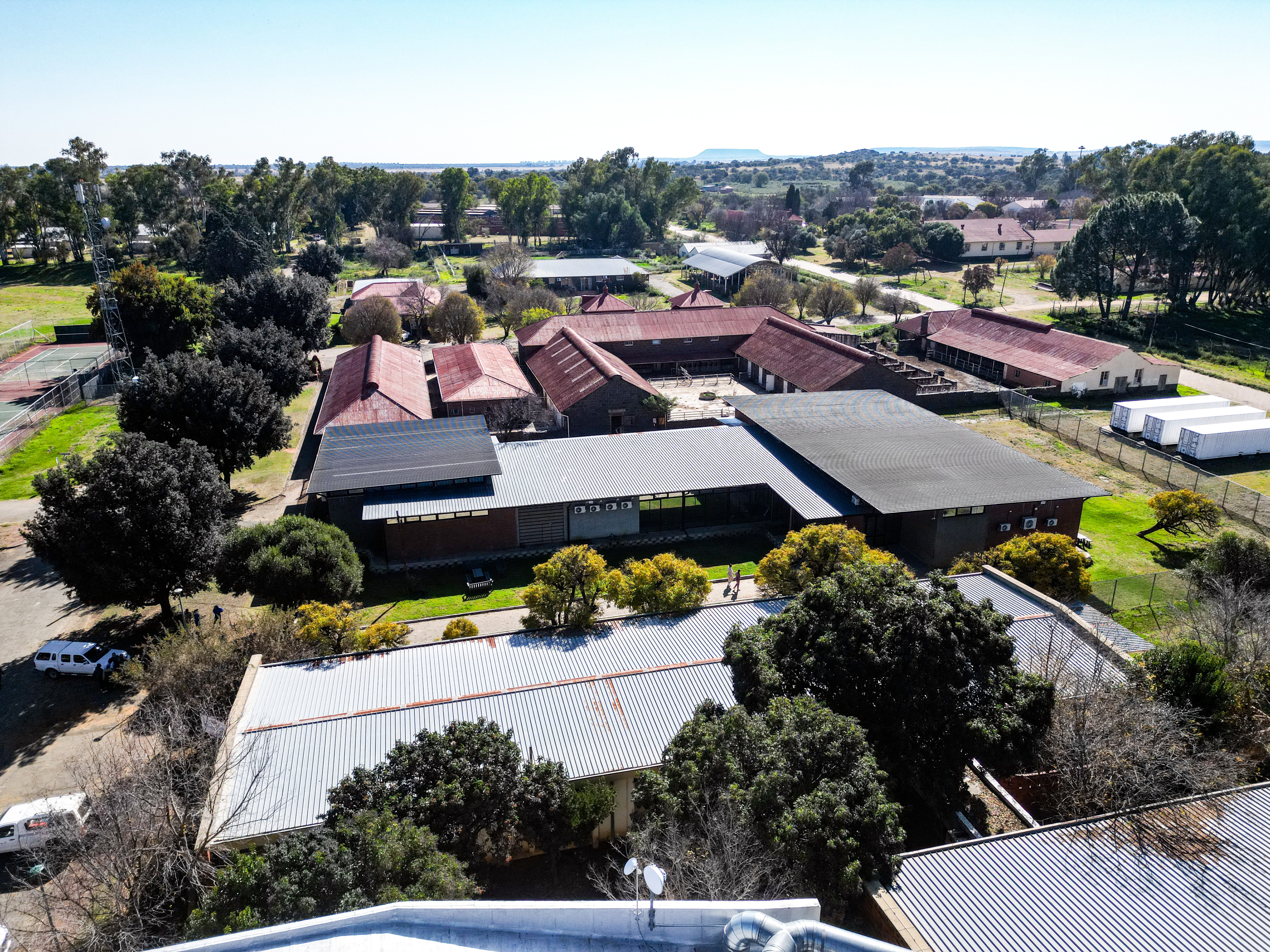 Glen College campus photo 5